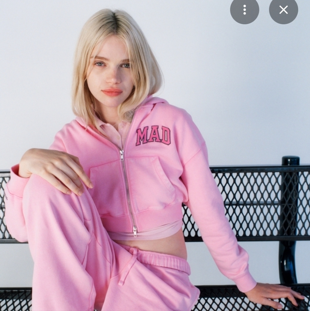 MADHAPPY HOODIE-MED RETAIL $108